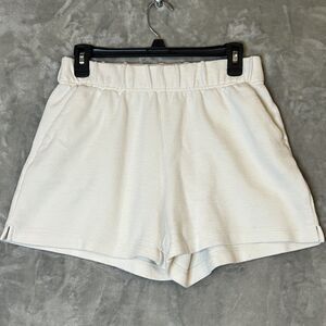 a new day Cream Elastic Cotton Blend Soft 3 inch Seam Shorts Womens Size Small